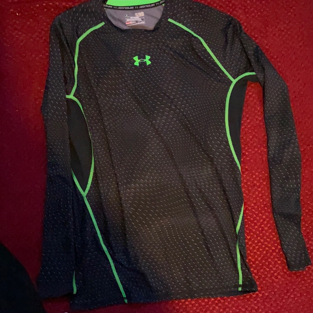 Under armour performance long sleeve